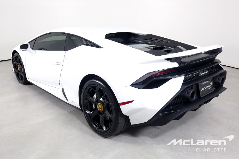 Used-2023-LAMBORGHINI-HURACAN-TECNICA