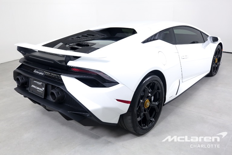 Used-2023-LAMBORGHINI-HURACAN-TECNICA