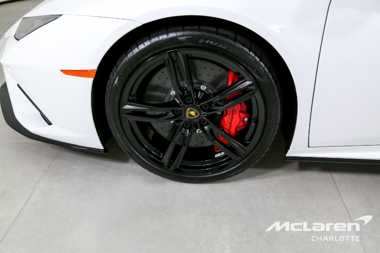 Used-2023-Lamborghini-Huracan-EVO