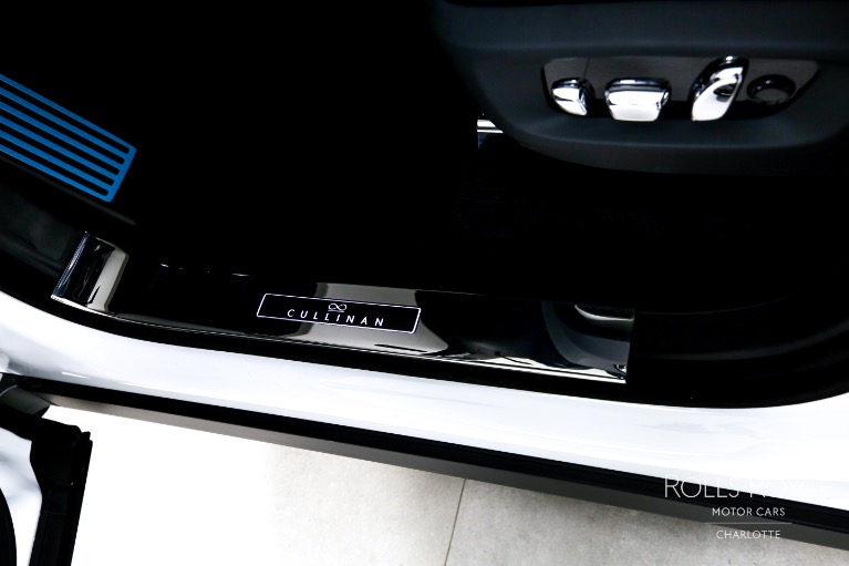 New-2024-Rolls-Royce-Black-Badge-Cullinan