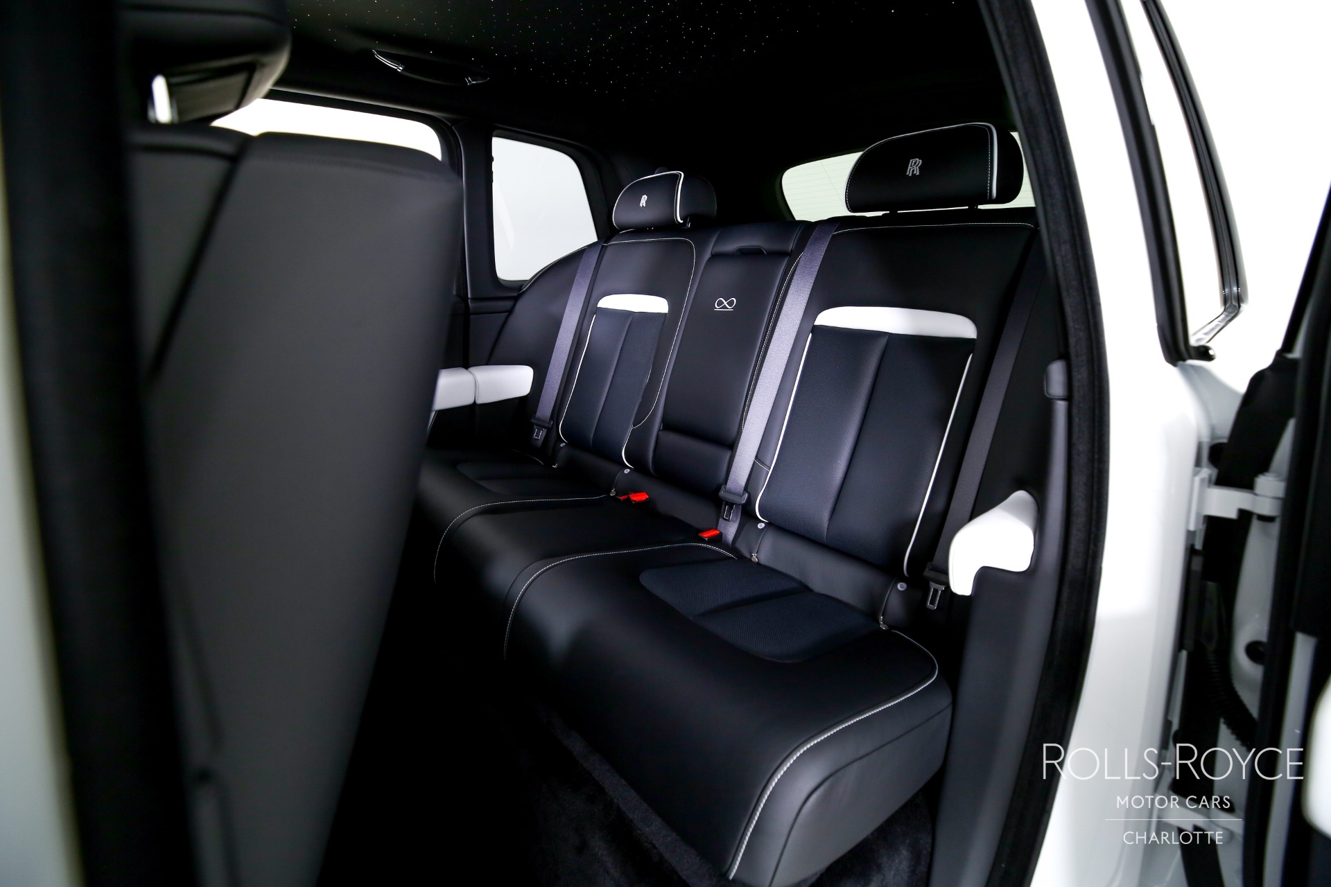 New 2024 Rolls-Royce Black Badge Cullinan | Charlotte, NC
