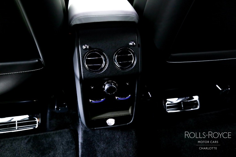New-2024-Rolls-Royce-Black-Badge-Cullinan