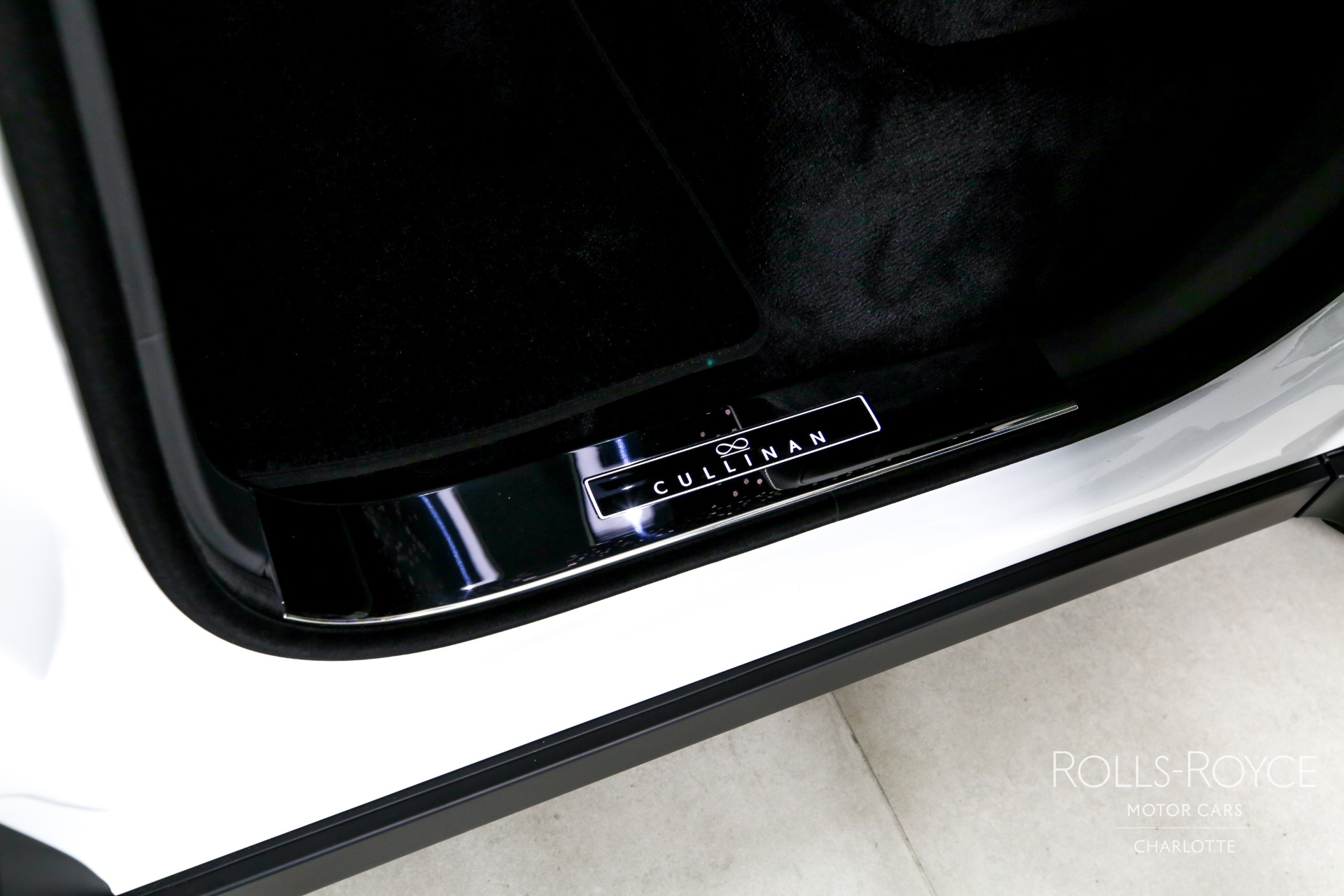 New 2024 Rolls-Royce Black Badge Cullinan | Charlotte, NC