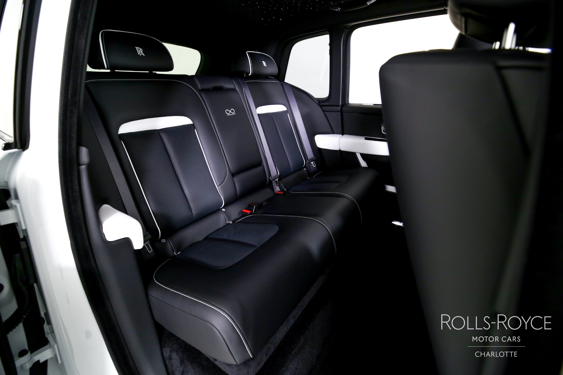 New 2024 Rolls-Royce Black Badge Cullinan | Charlotte, NC