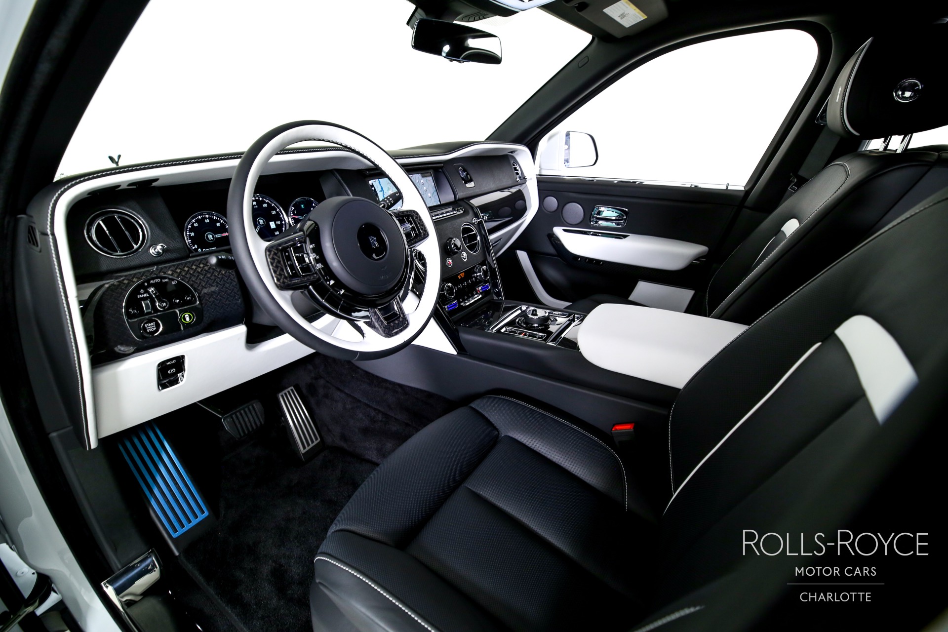 New 2024 Rolls-Royce Black Badge Cullinan | Charlotte, NC