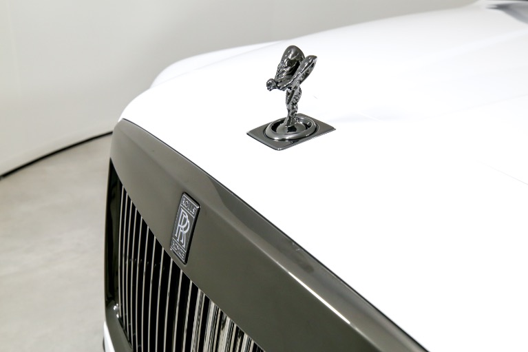 New-2024-Rolls-Royce-Black-Badge-Cullinan