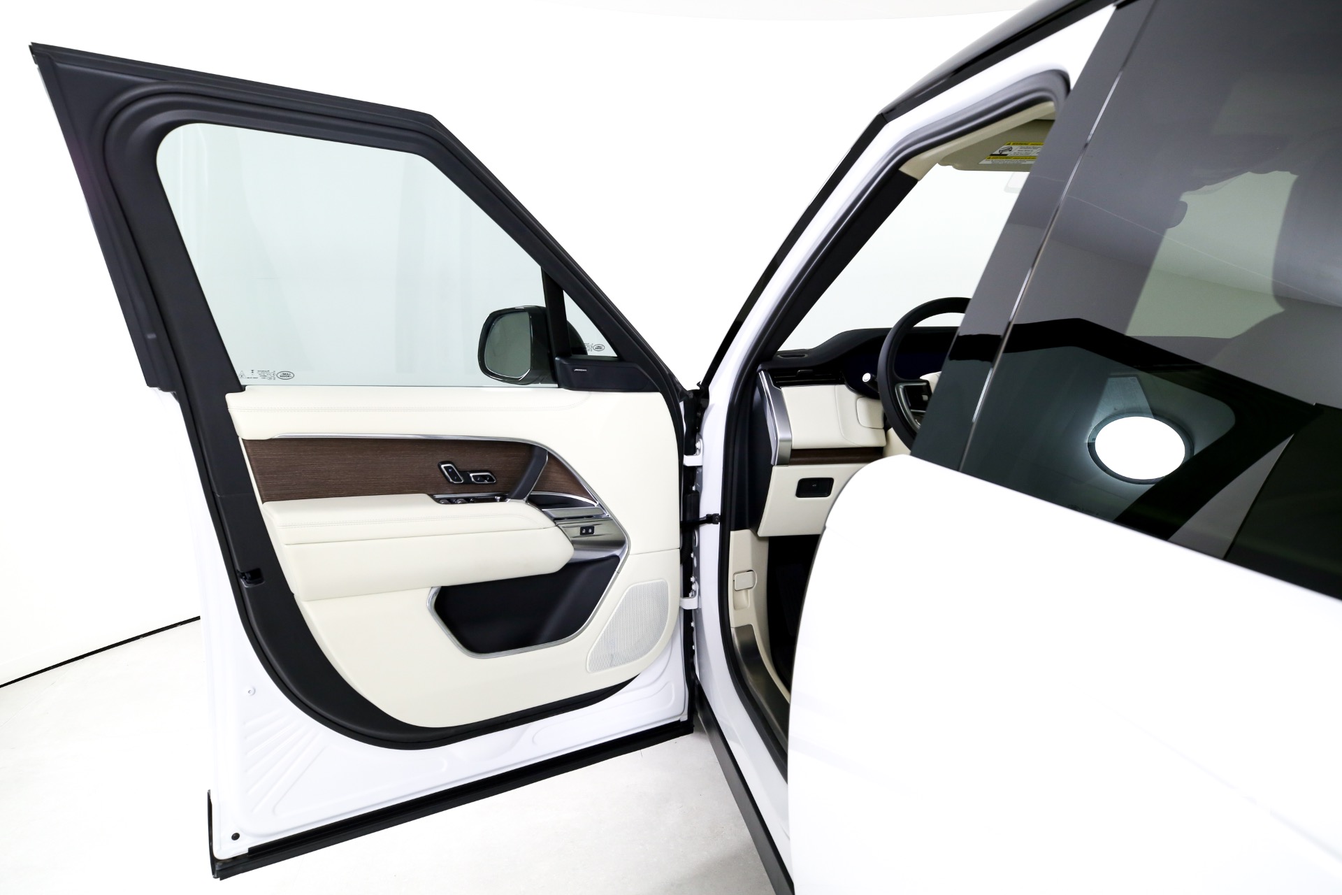 Used 2023 Land Rover Range Rover P400 SE LWB | Charlotte, NC