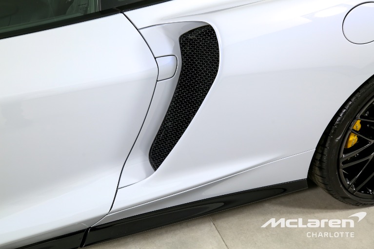 New-2023-McLaren-GT