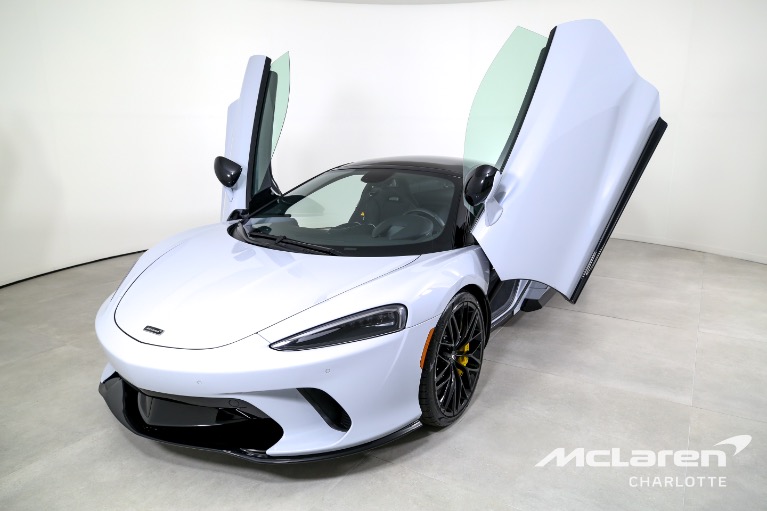 New-2023-McLaren-GT