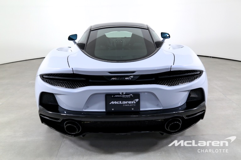 New-2023-McLaren-GT