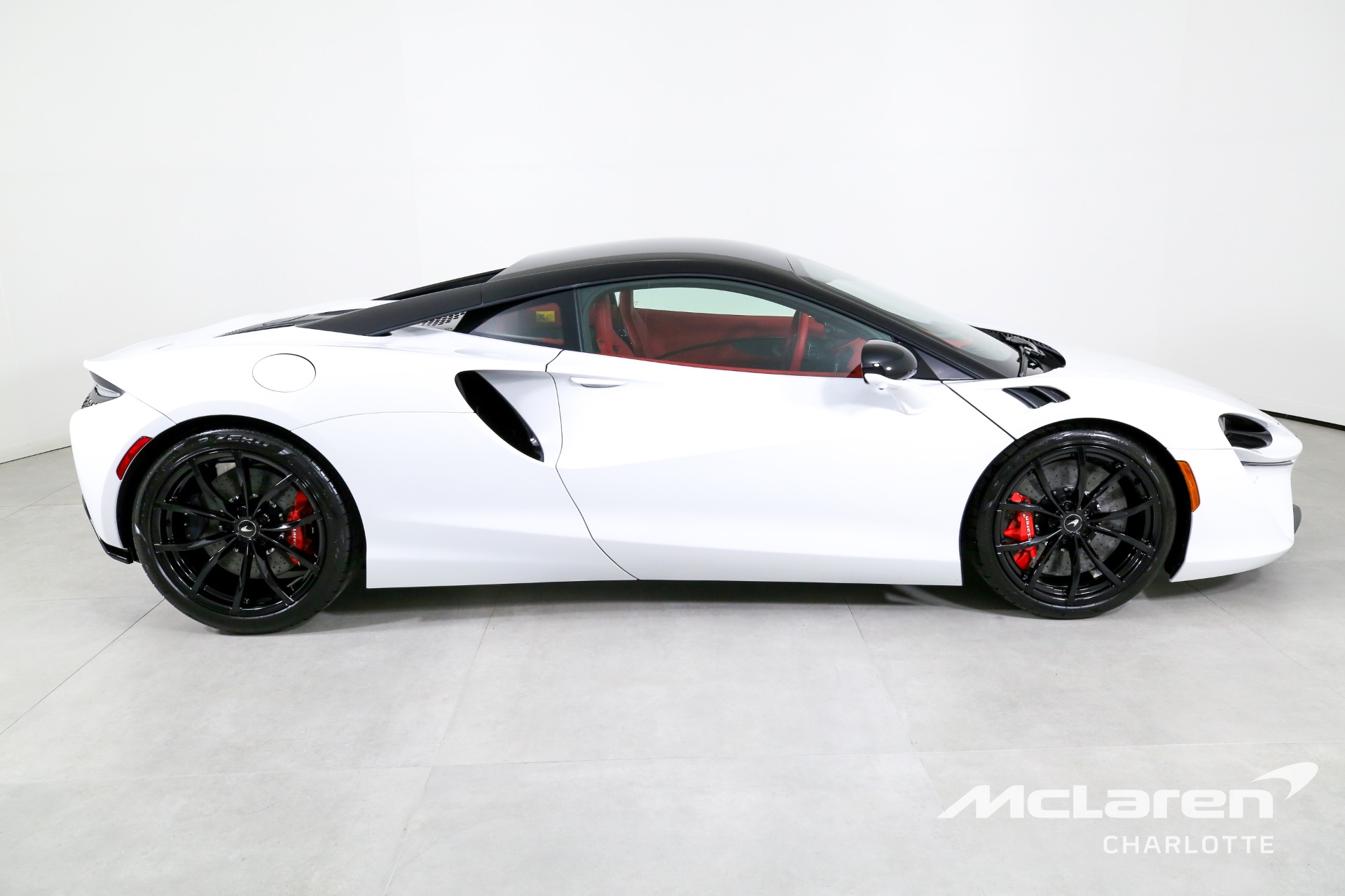 New 2023 McLaren Artura | Charlotte, NC