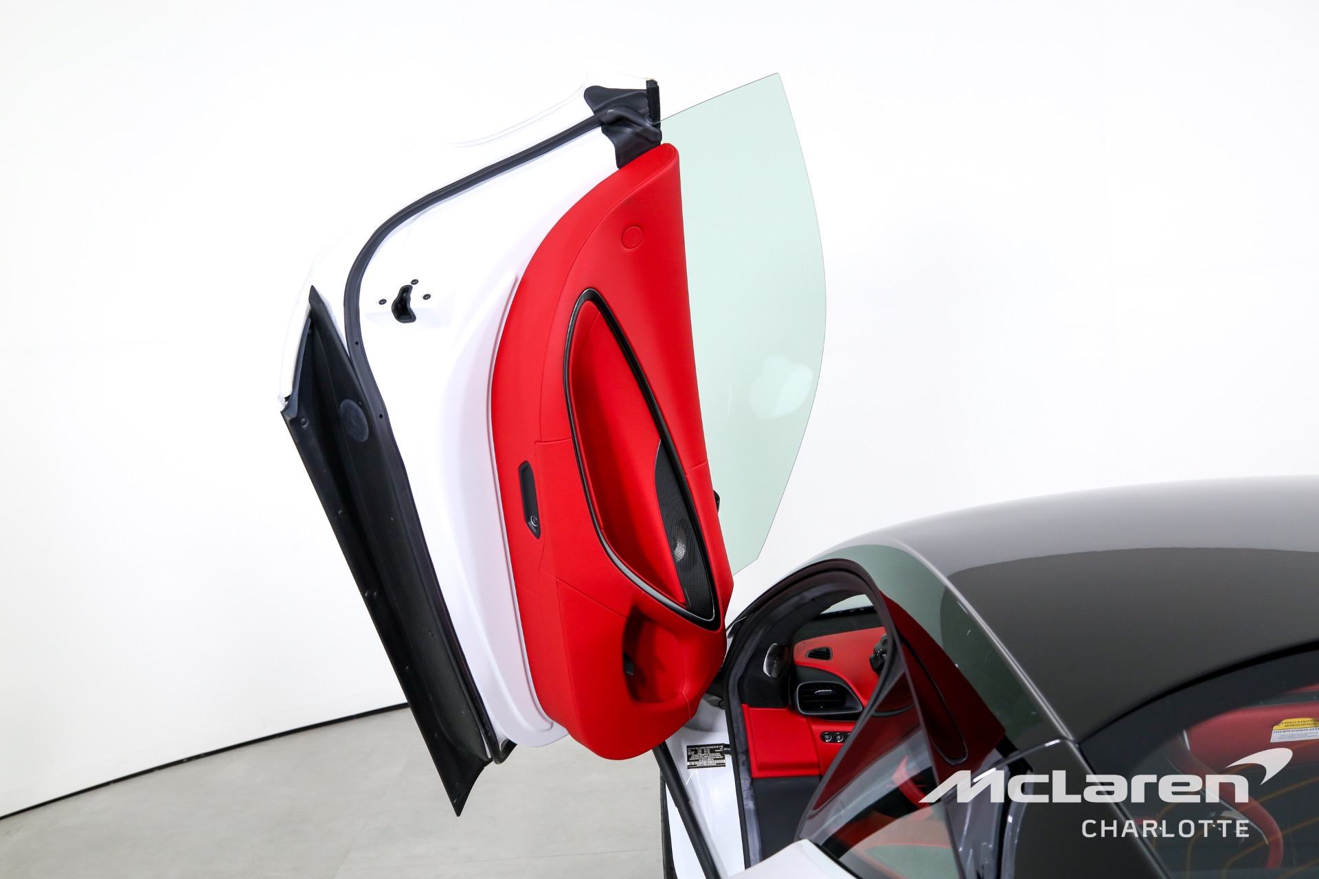 New 2023 McLaren Artura | Charlotte, NC