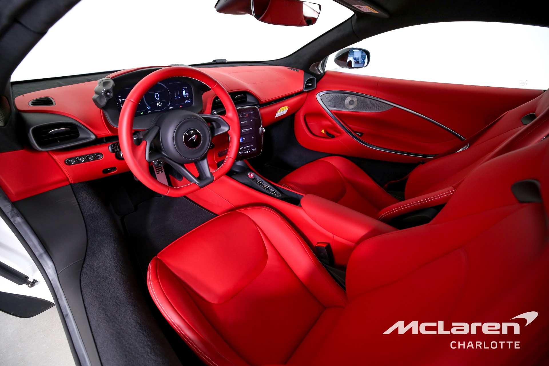 New 2023 McLaren Artura | Charlotte, NC