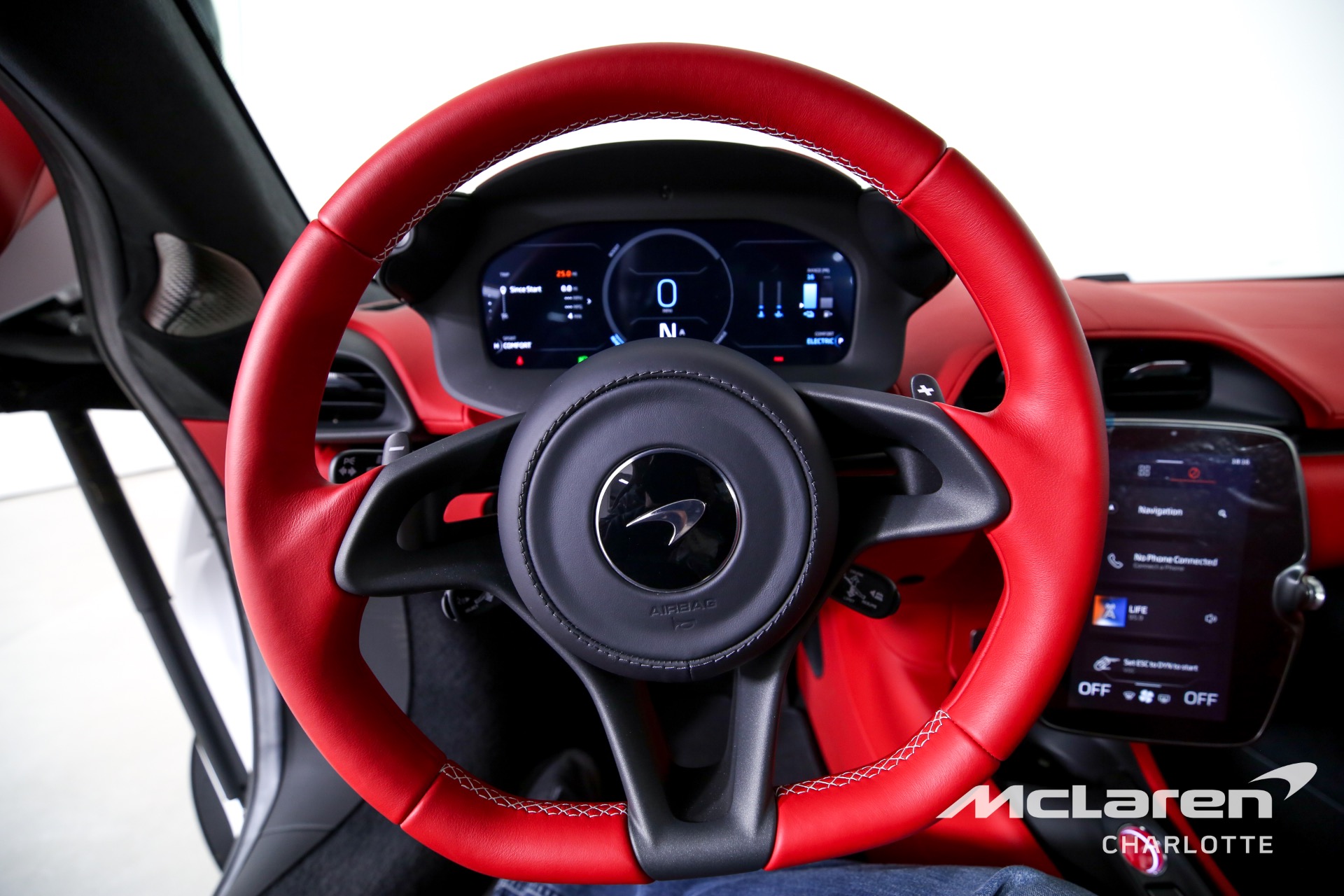 New 2023 McLaren Artura | Charlotte, NC