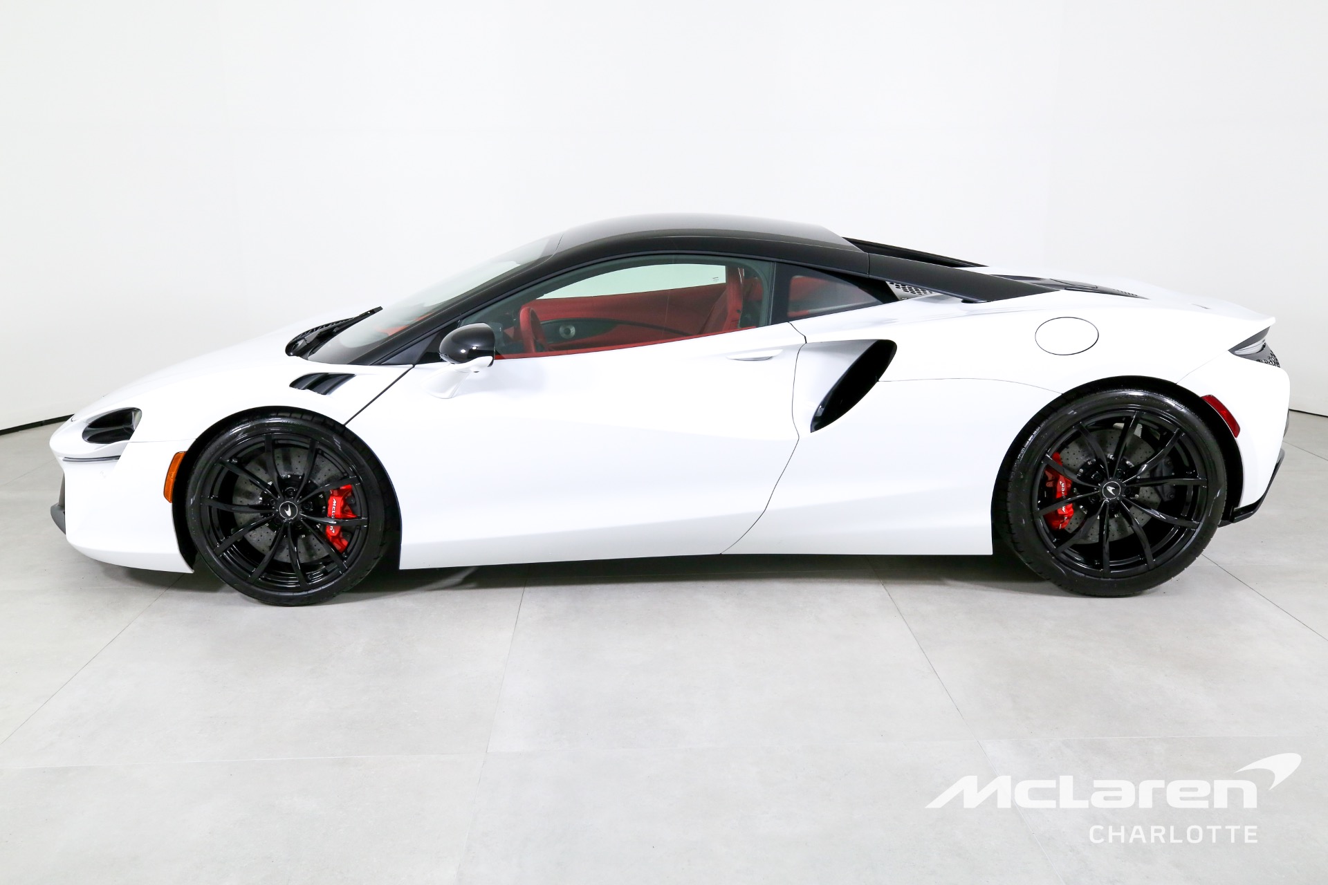 New 2023 McLaren Artura | Charlotte, NC