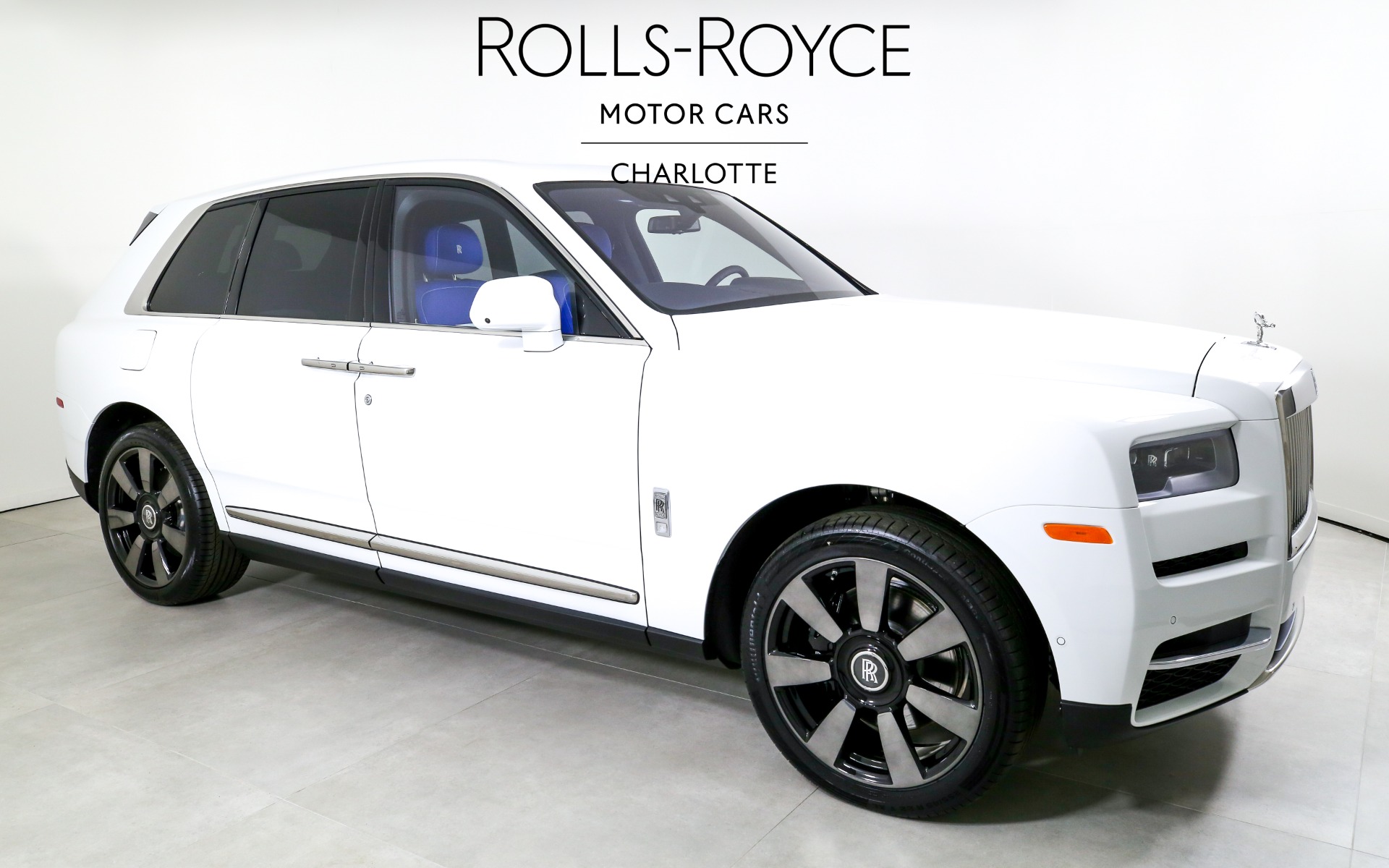 New 2024 Rolls-Royce Cullinan for Sale #RU221142