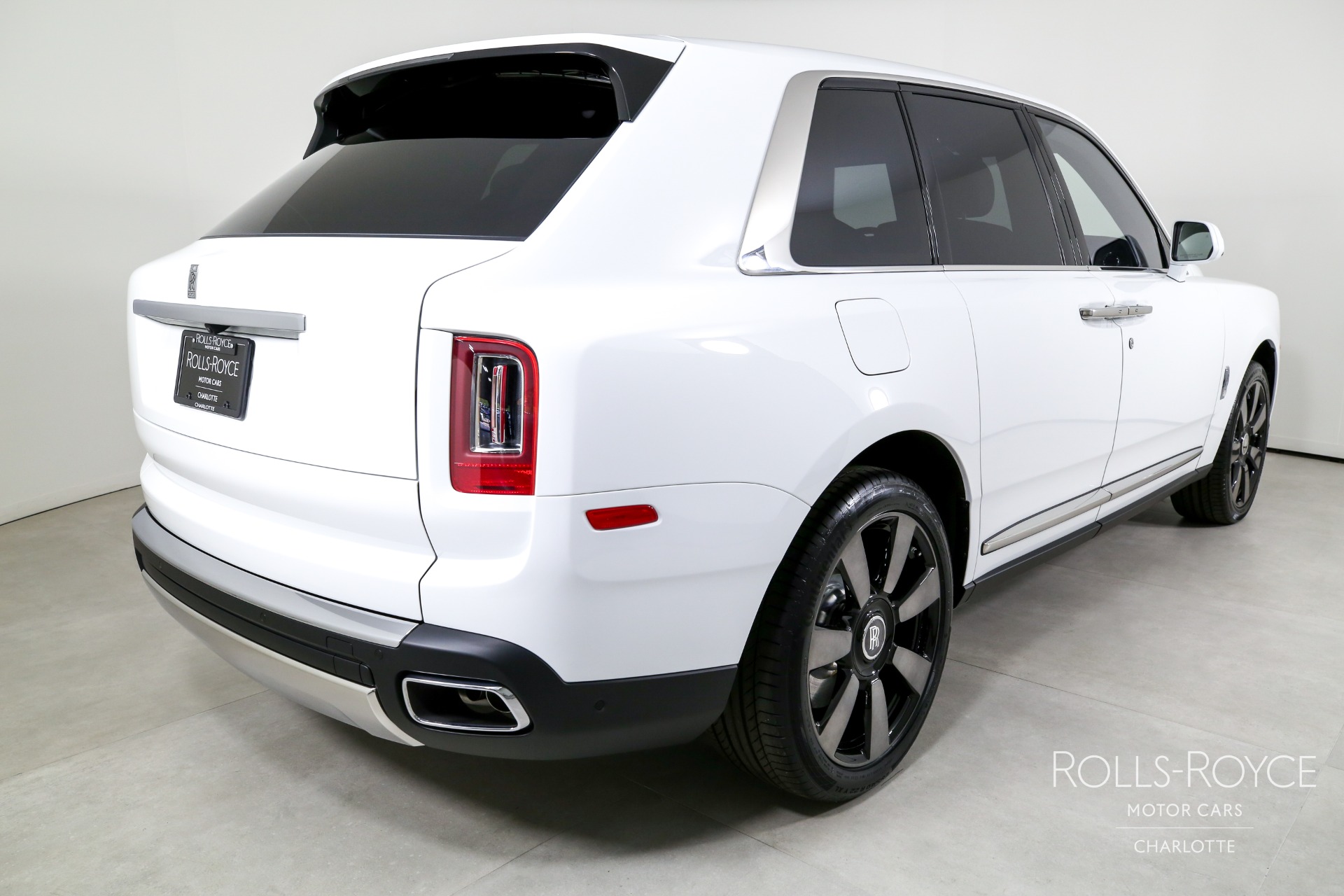 New 2024 Rolls-Royce Cullinan For Sale ($421,700)  Rolls-Royce Motor Cars  Long Island Stock #0997370