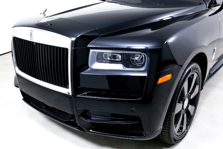 Used-2023-Rolls-Royce-Cullinan