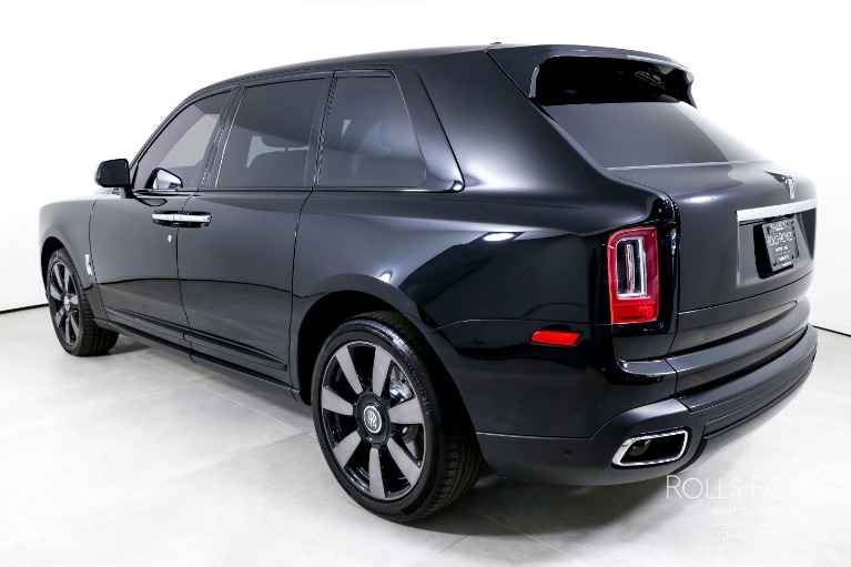 Used-2023-Rolls-Royce-Cullinan