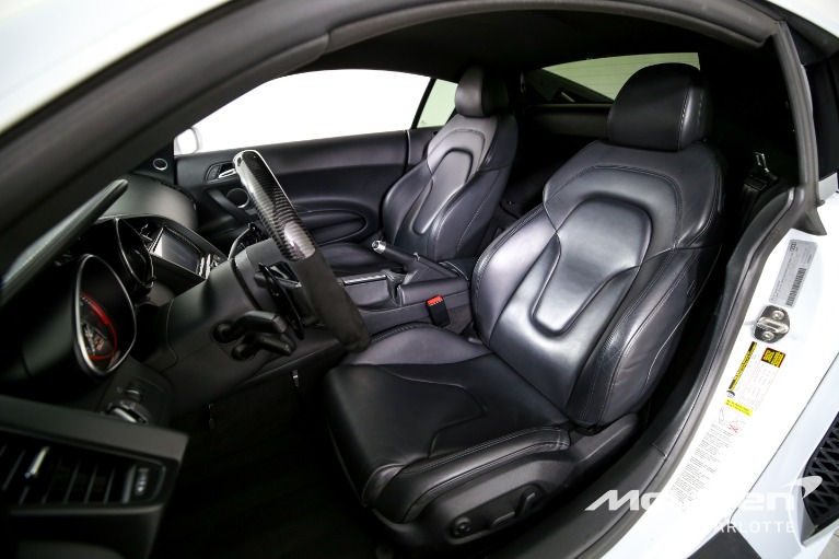 Used-2014-Audi-R8-52-quattro