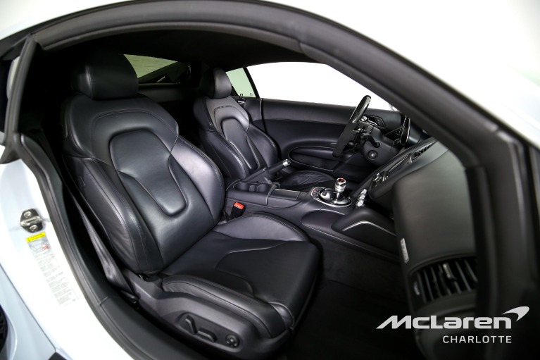 Used-2014-Audi-R8-52-quattro
