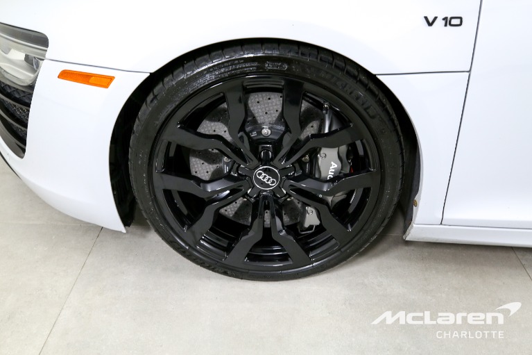 Used-2014-Audi-R8-52-quattro