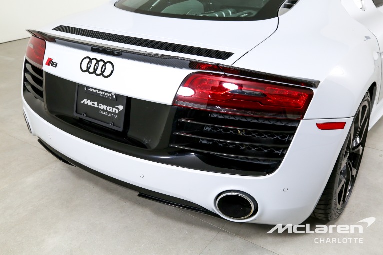 Used-2014-Audi-R8-52-quattro