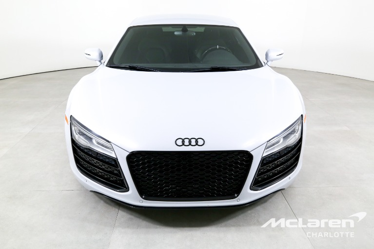 Used-2014-Audi-R8-52-quattro