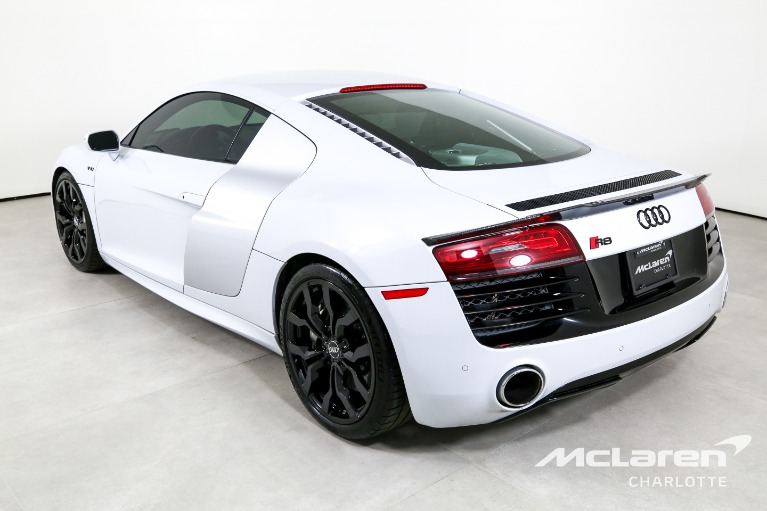 Used-2014-Audi-R8-52-quattro