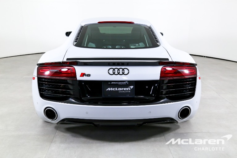 Used-2014-Audi-R8-52-quattro