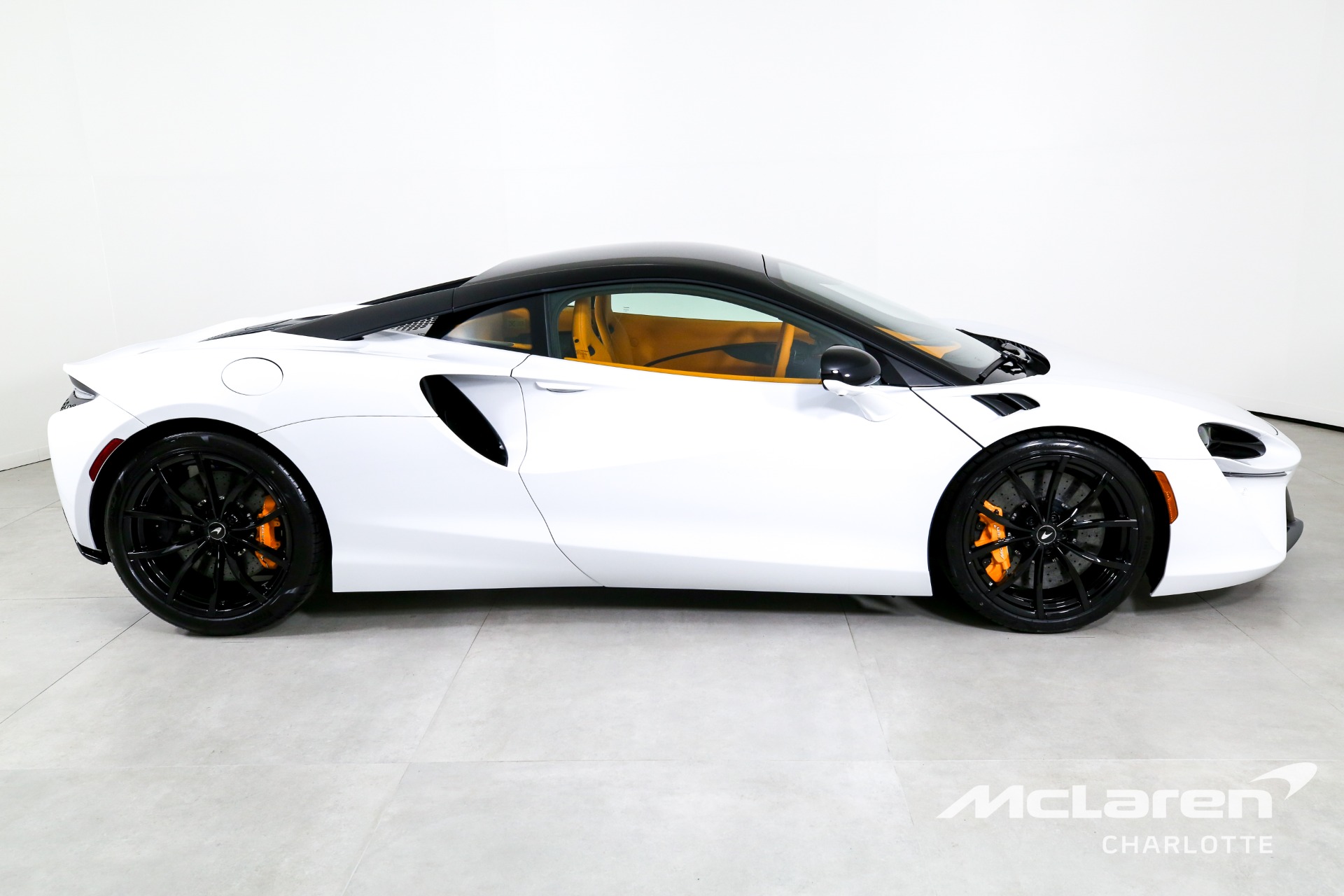 New 2023 McLaren Artura  | Charlotte, NC