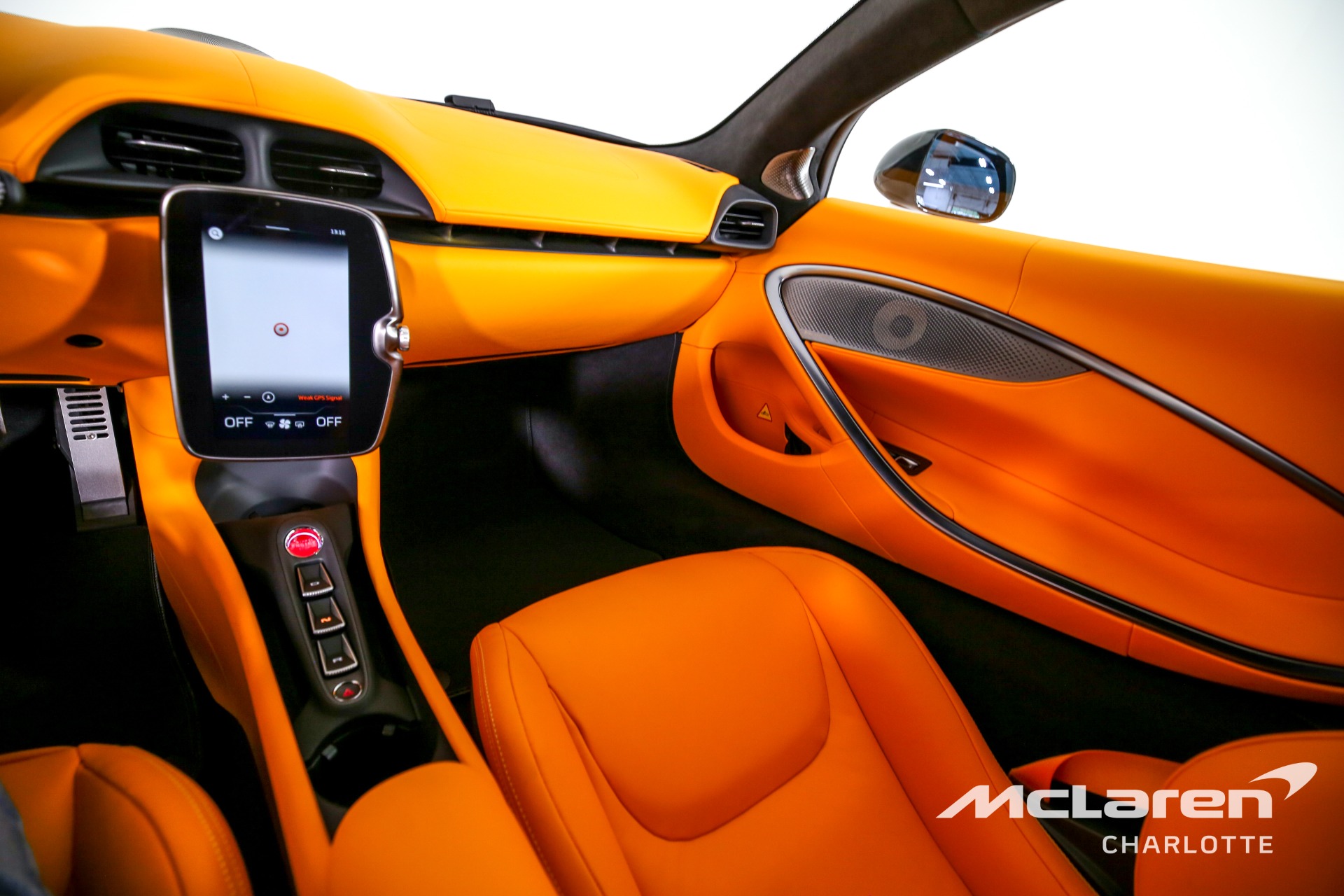 New 2023 McLaren Artura | Charlotte, NC