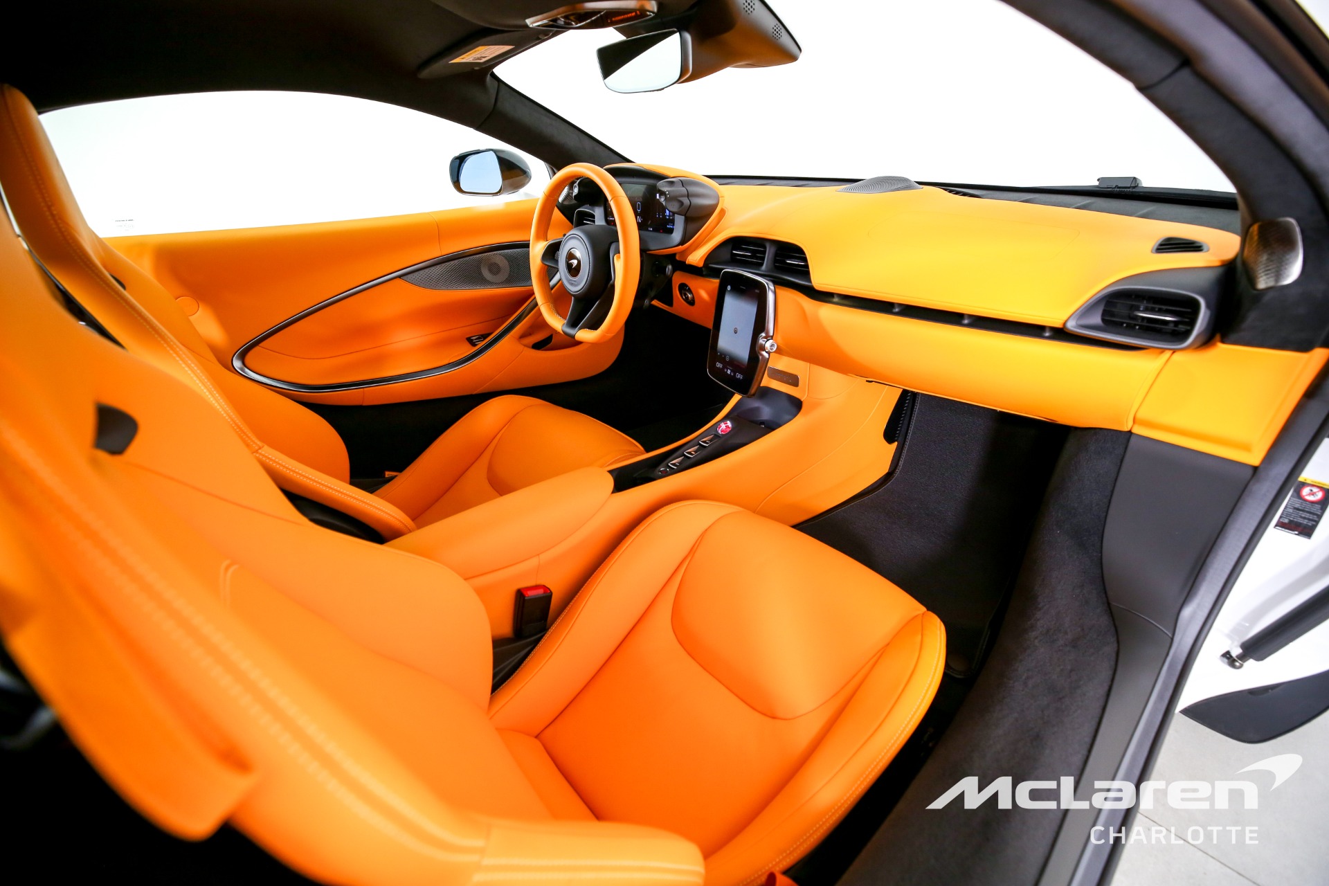 New 2023 McLaren Artura | Charlotte, NC
