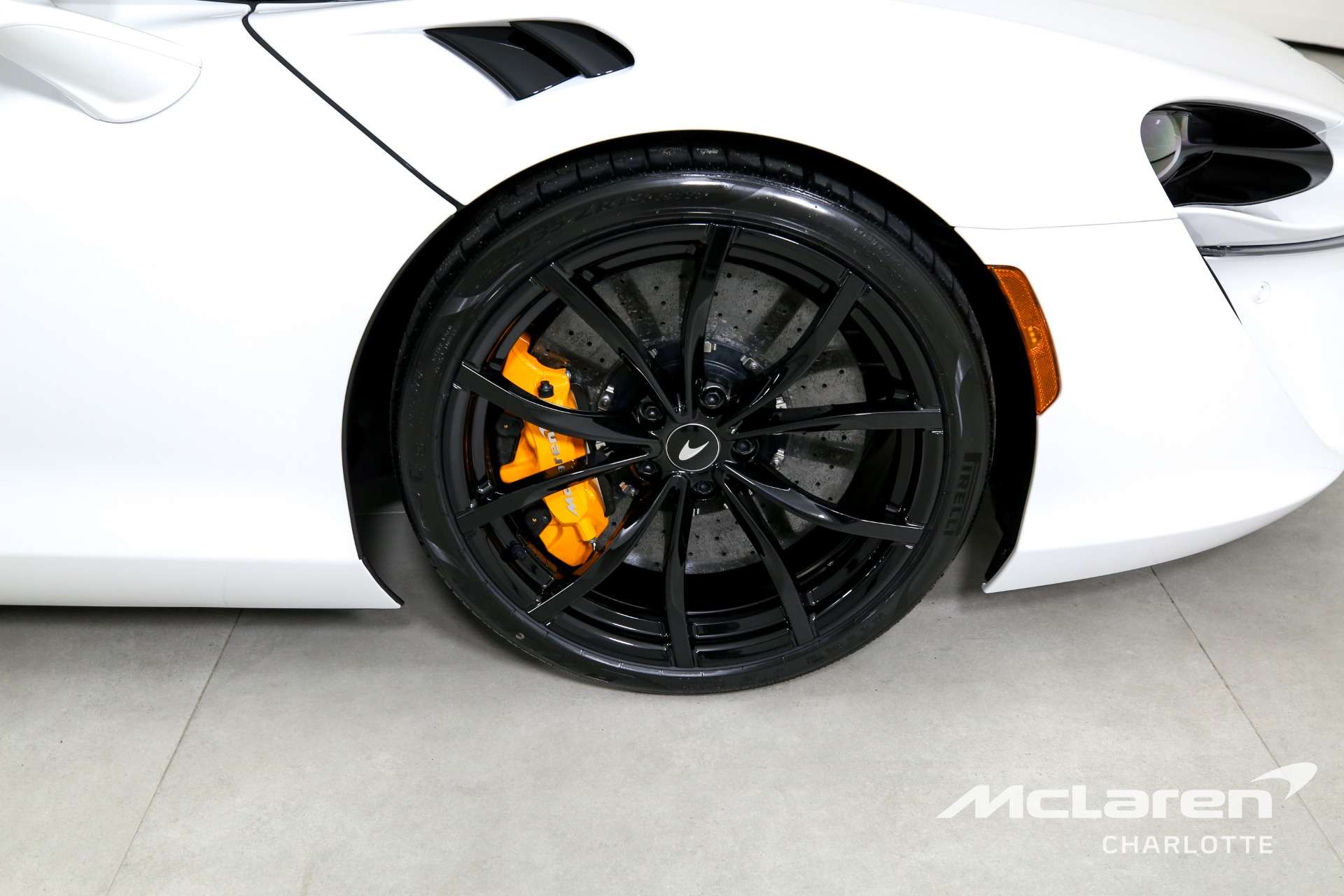 New 2023 McLaren Artura | Charlotte, NC