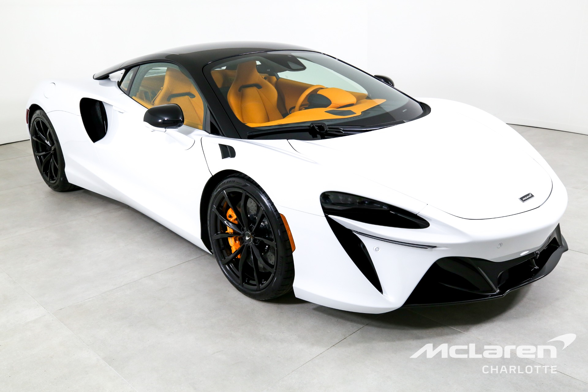New 2023 McLaren Artura | Charlotte, NC