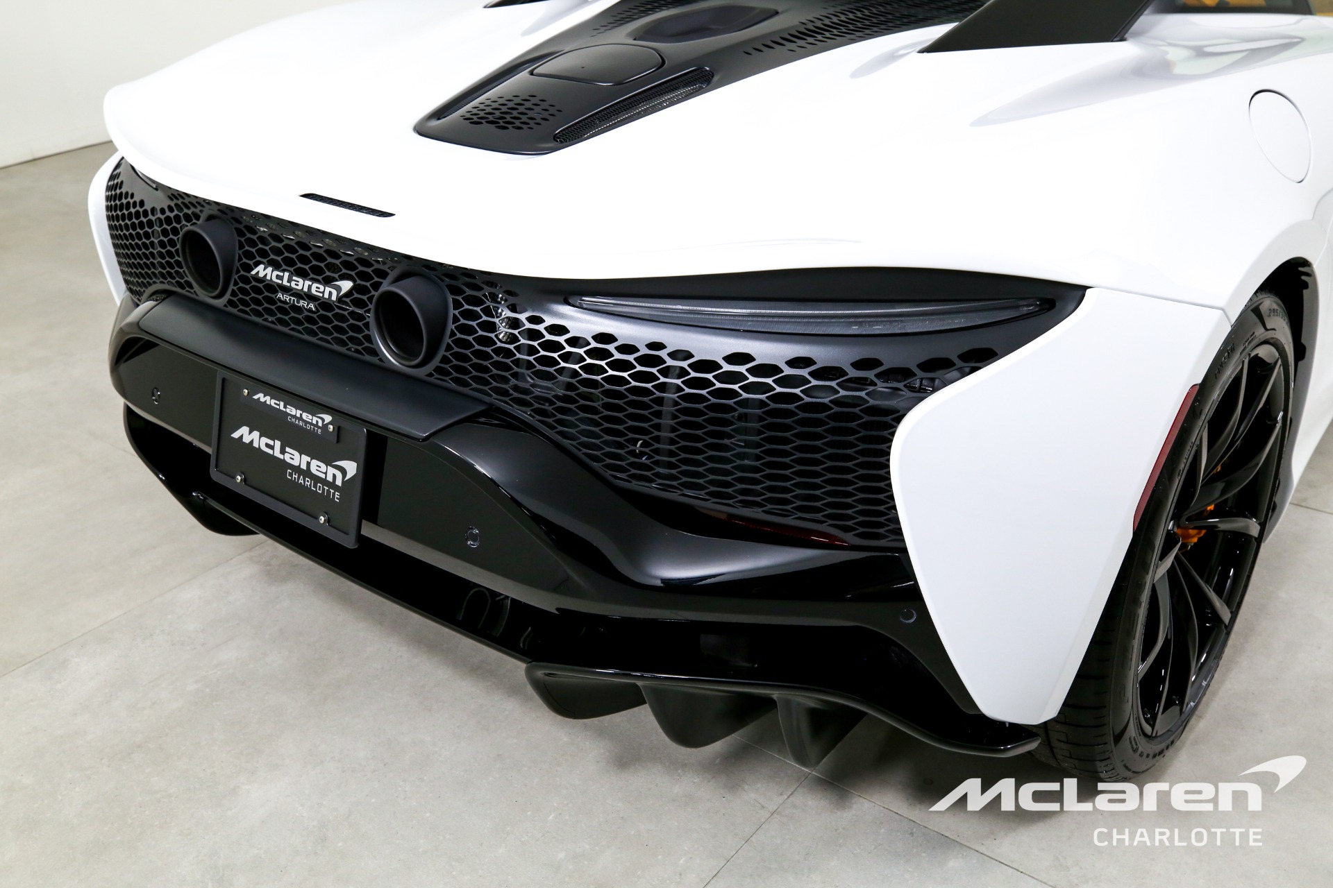 New 2023 McLaren Artura | Charlotte, NC