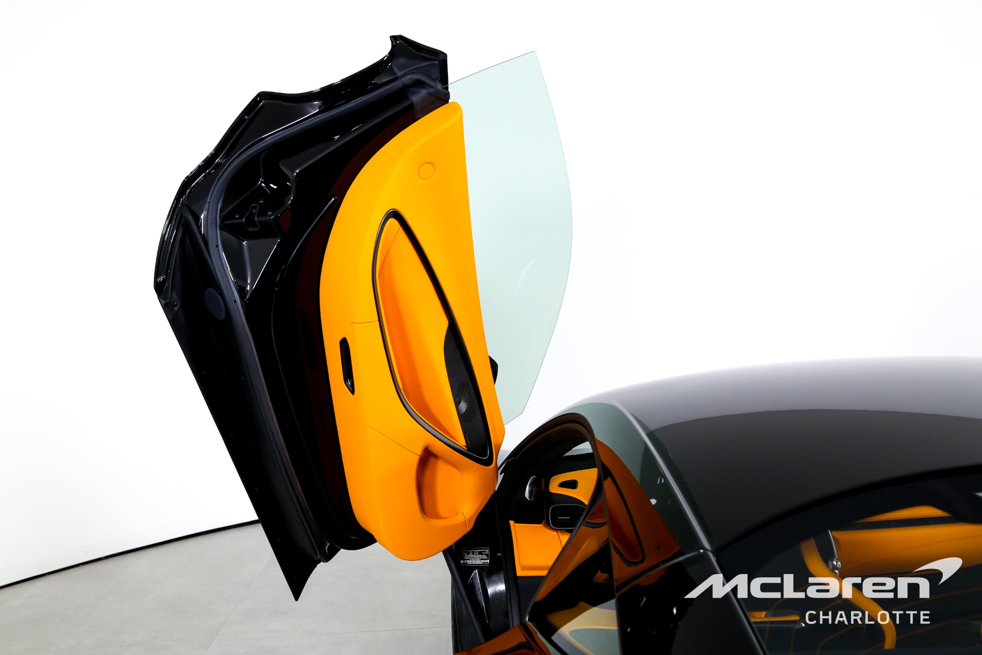 New 2023 McLaren Artura | Charlotte, NC