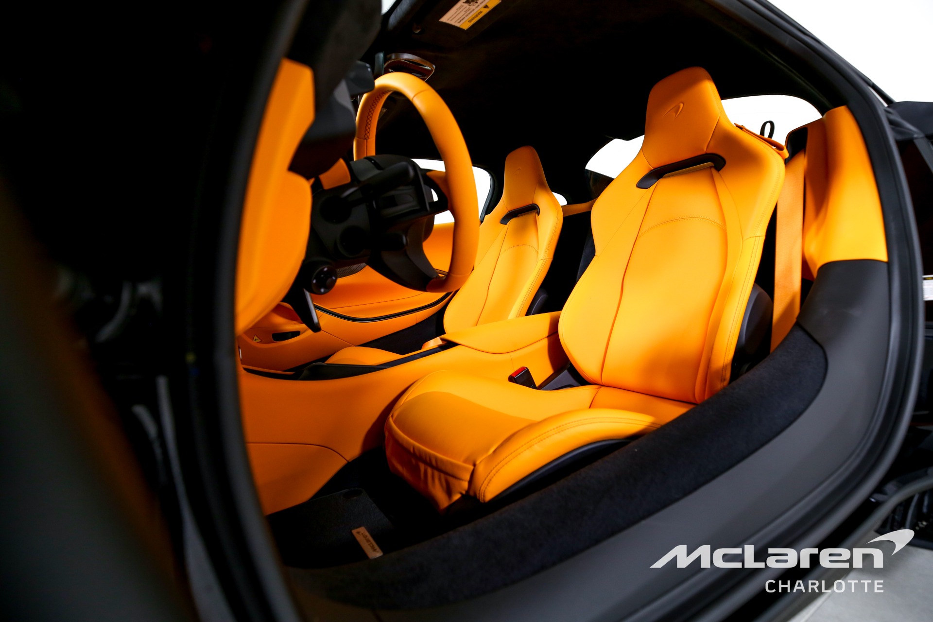 New 2023 McLaren Artura | Charlotte, NC