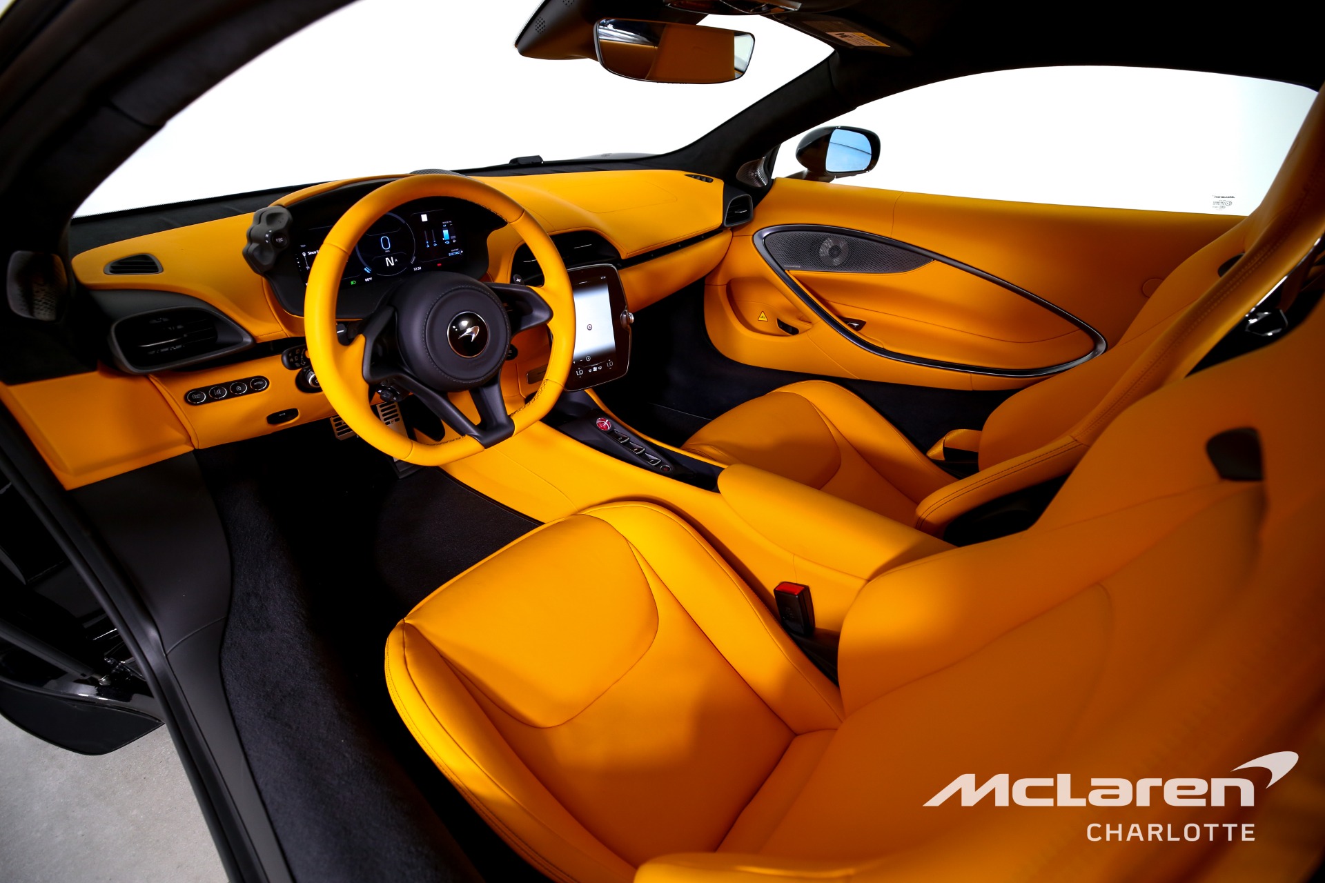 New 2023 McLaren Artura | Charlotte, NC