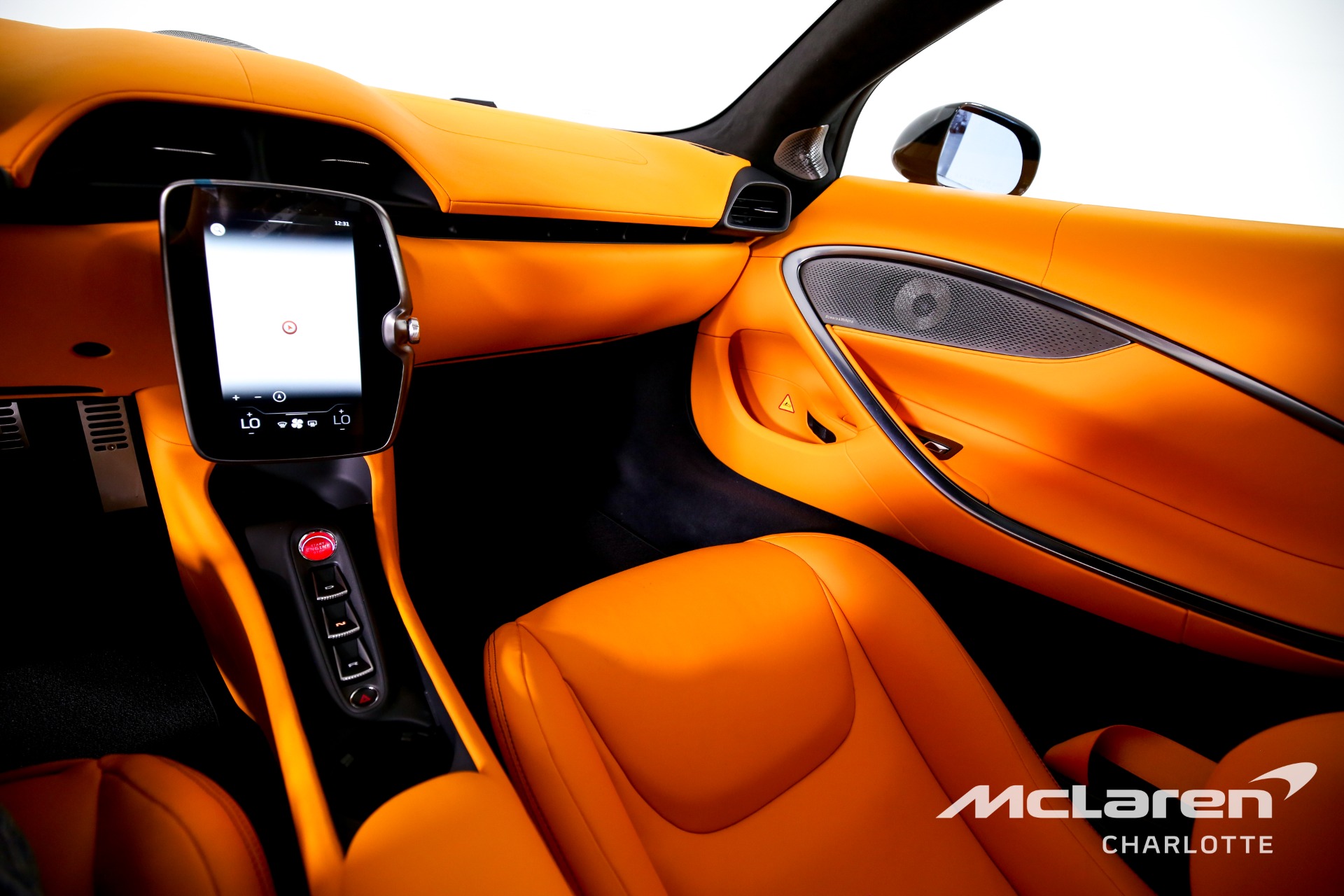 New 2023 McLaren Artura | Charlotte, NC