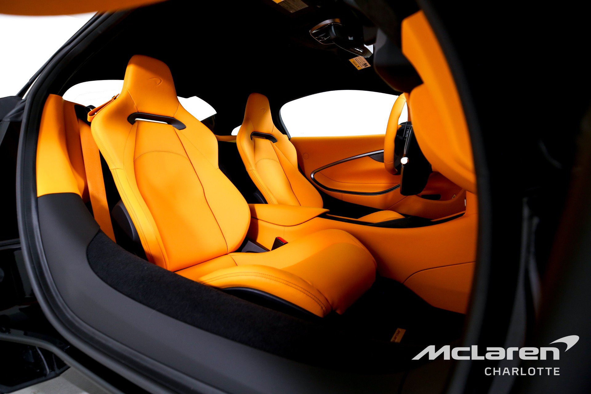 New 2023 McLaren Artura | Charlotte, NC