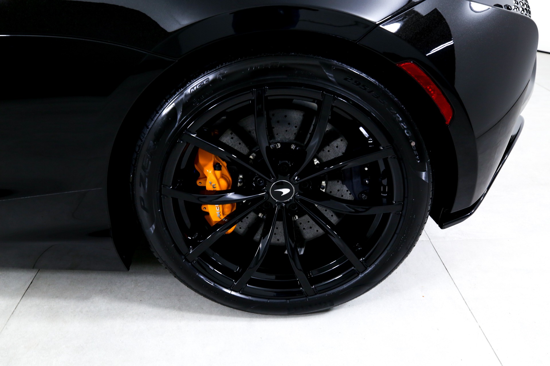New 2023 McLaren Artura | Charlotte, NC