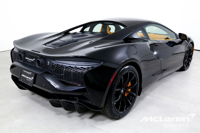 New-2023-McLaren-Artura