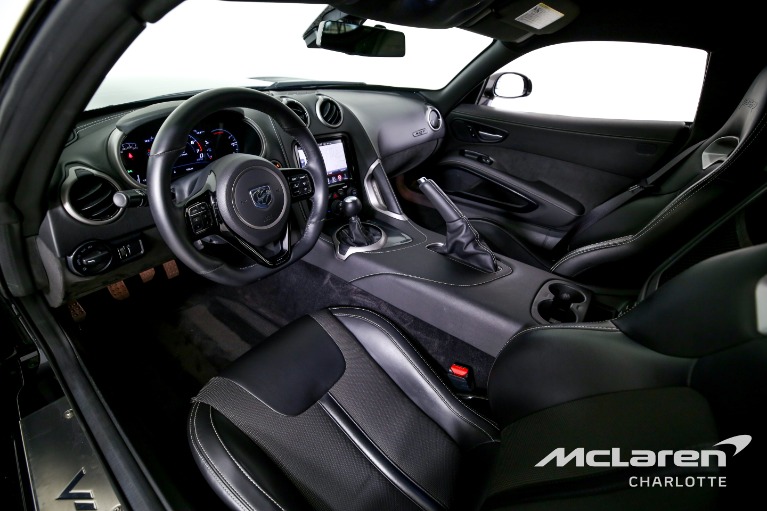 Used-2016-Dodge-Viper-SRT