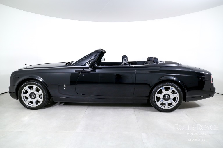 Used-2014-Rolls-Royce-Phantom-Drophead-Coupe