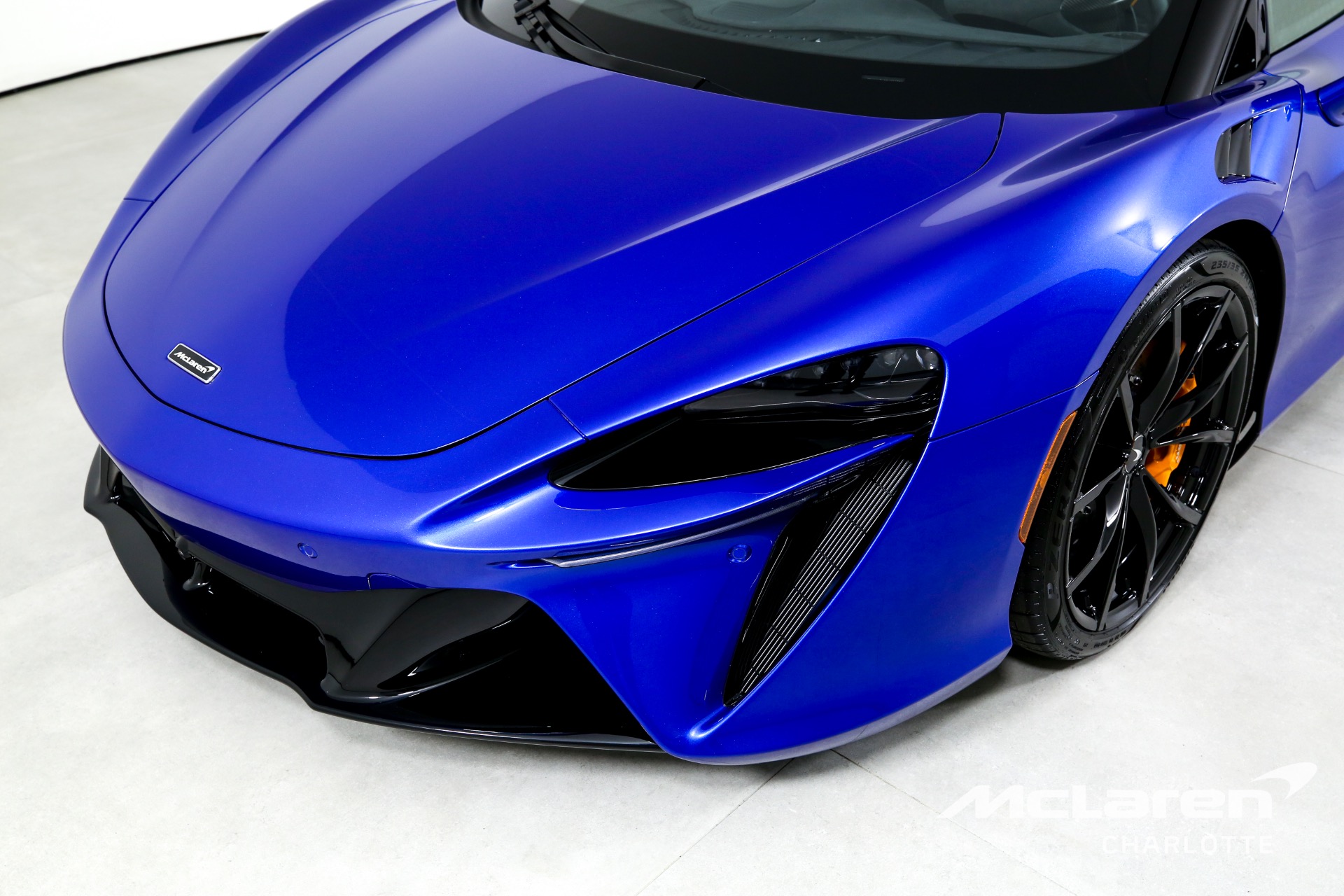 New 2023 McLaren Artura | Charlotte, NC