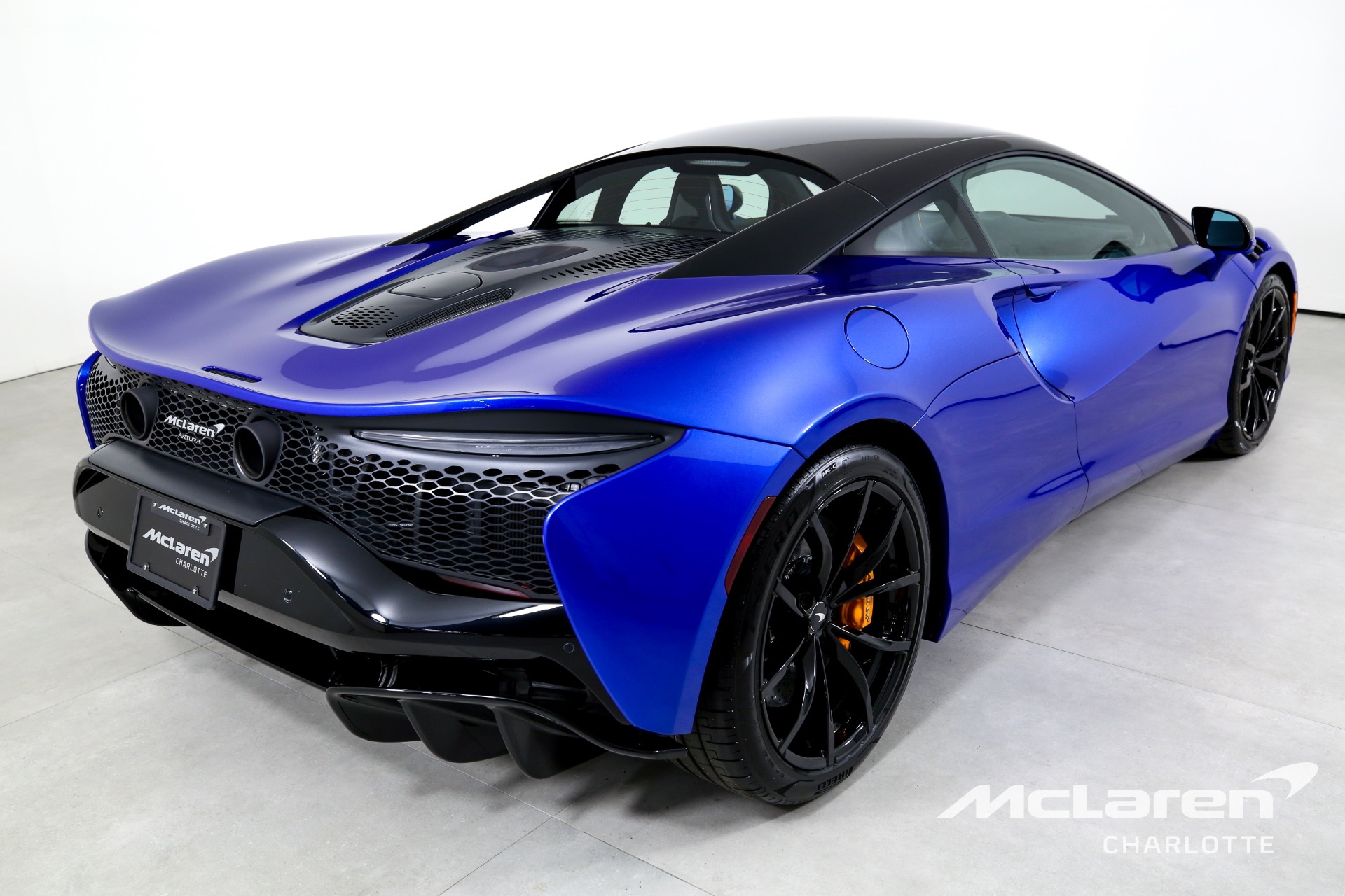 New 2023 McLaren Artura | Charlotte, NC