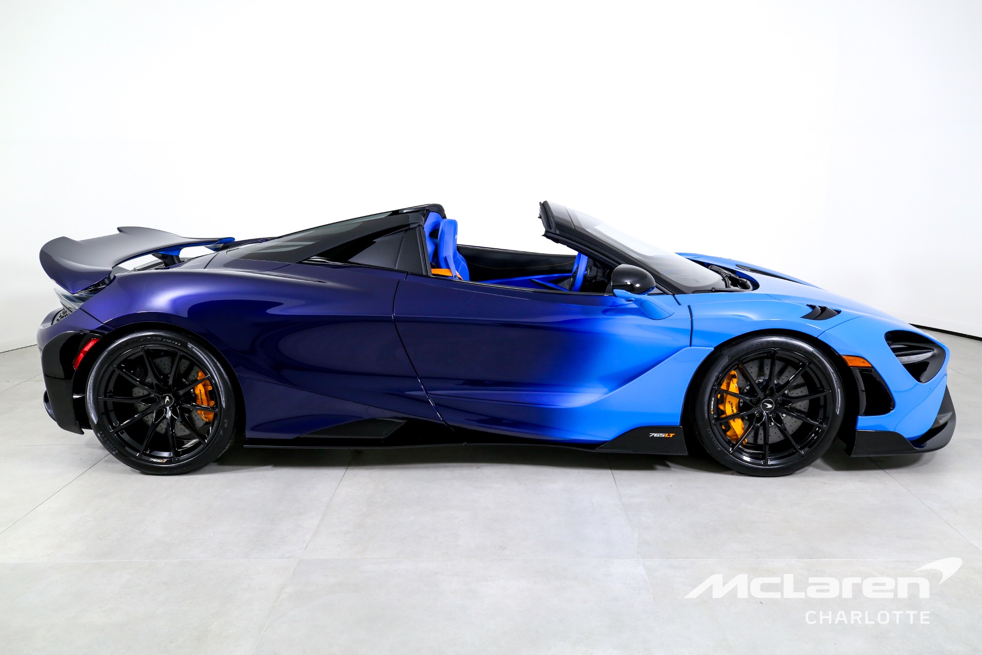 Used 2022 McLaren 765LT Spider | Charlotte, NC