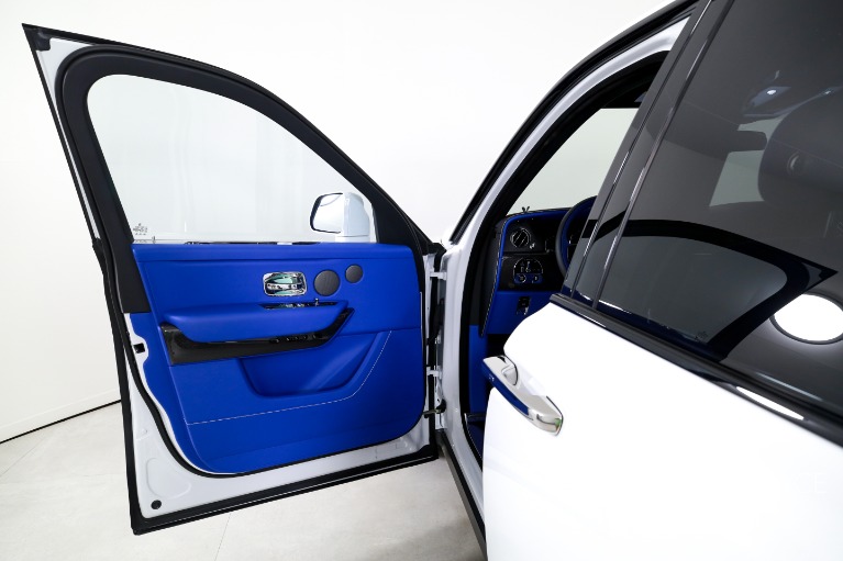 Used-2024-Rolls-Royce-Black-Badge-Cullinan