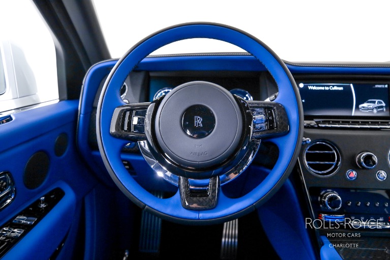 New-2024-Rolls-Royce-Black-Badge-Cullinan